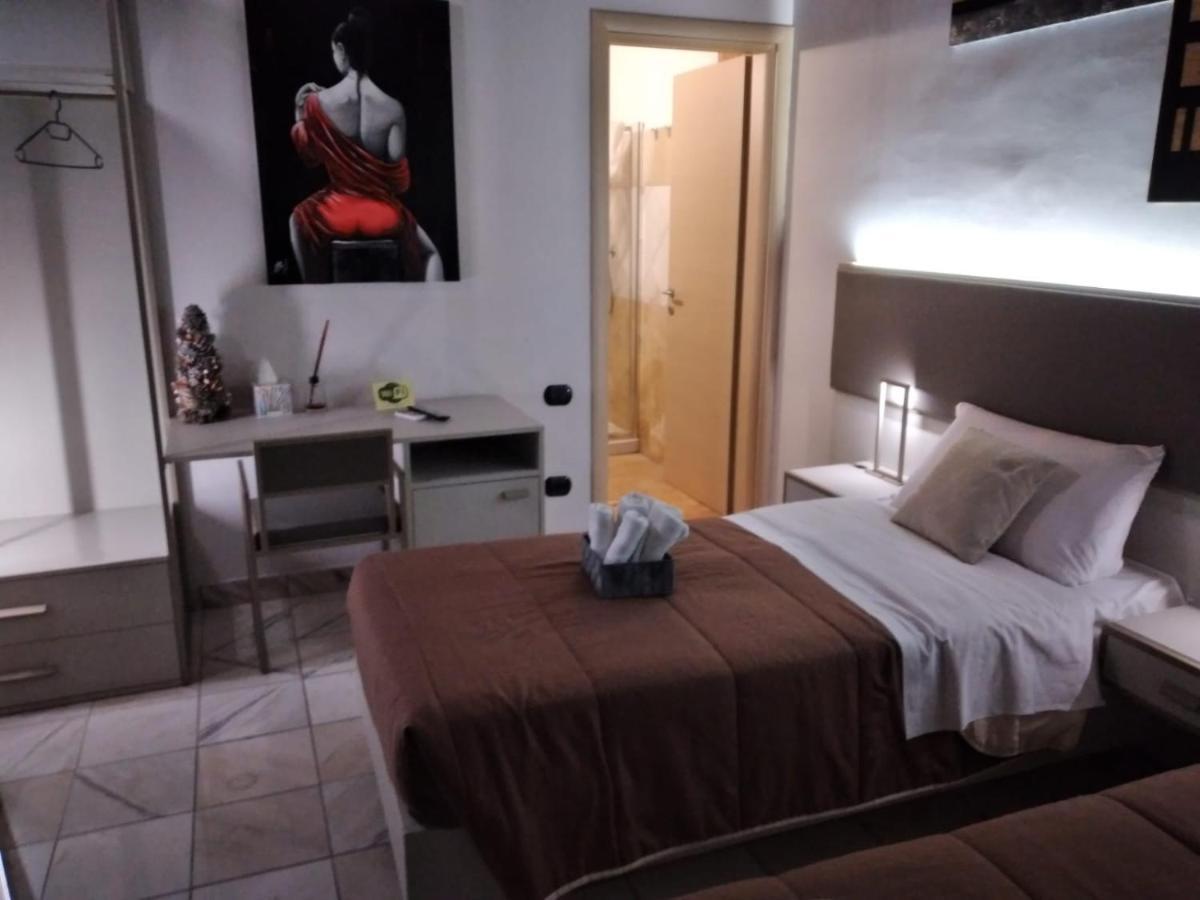 Rainbow Sweet Rooms Valmontone Bagian luar foto