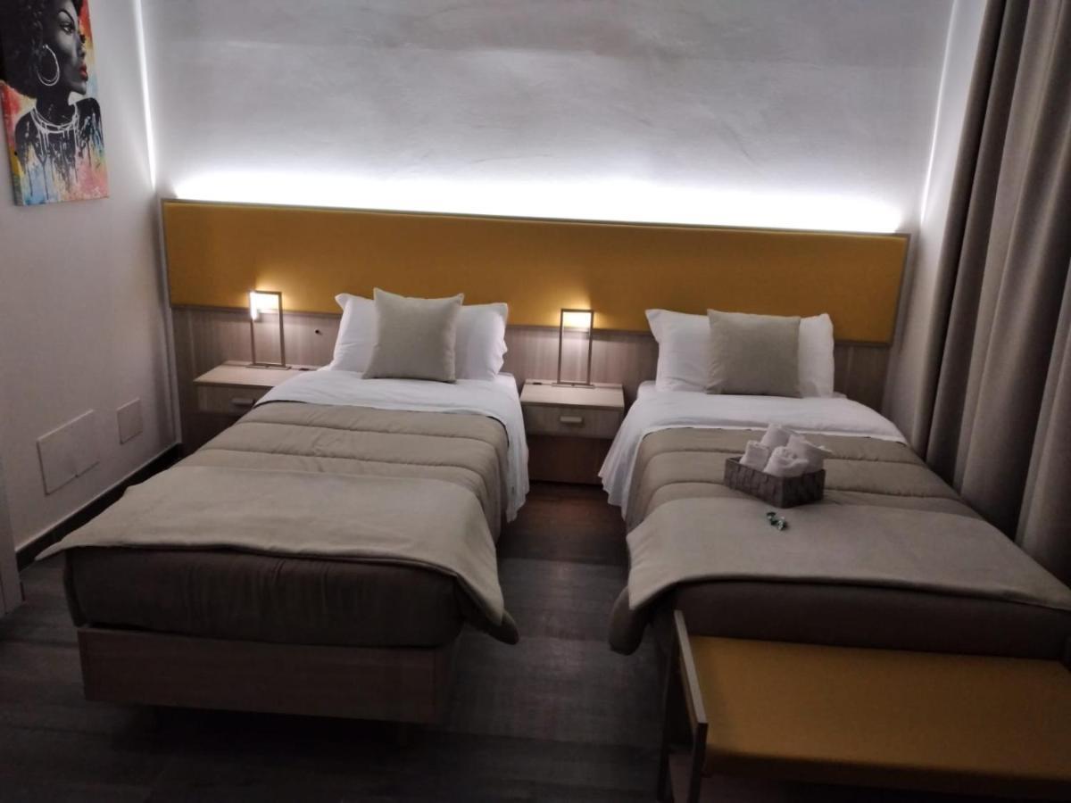 Rainbow Sweet Rooms Valmontone Bagian luar foto