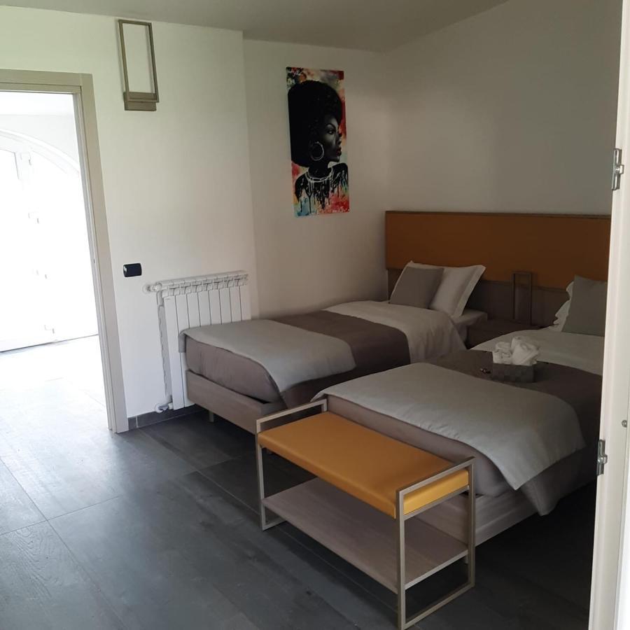 Rainbow Sweet Rooms Valmontone Bagian luar foto