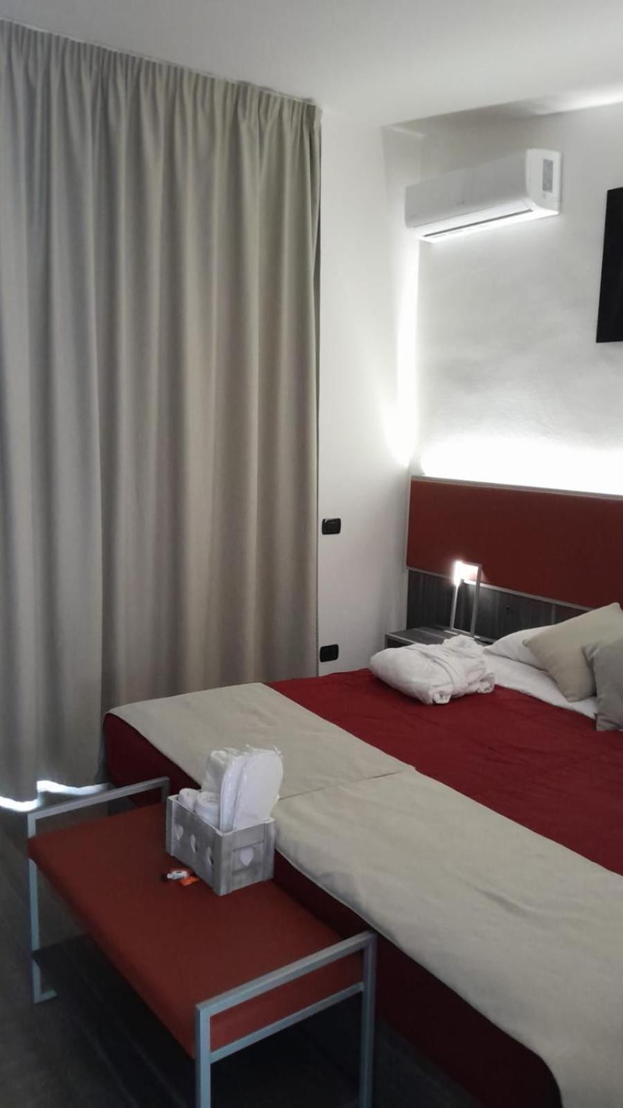 Rainbow Sweet Rooms Valmontone Bagian luar foto